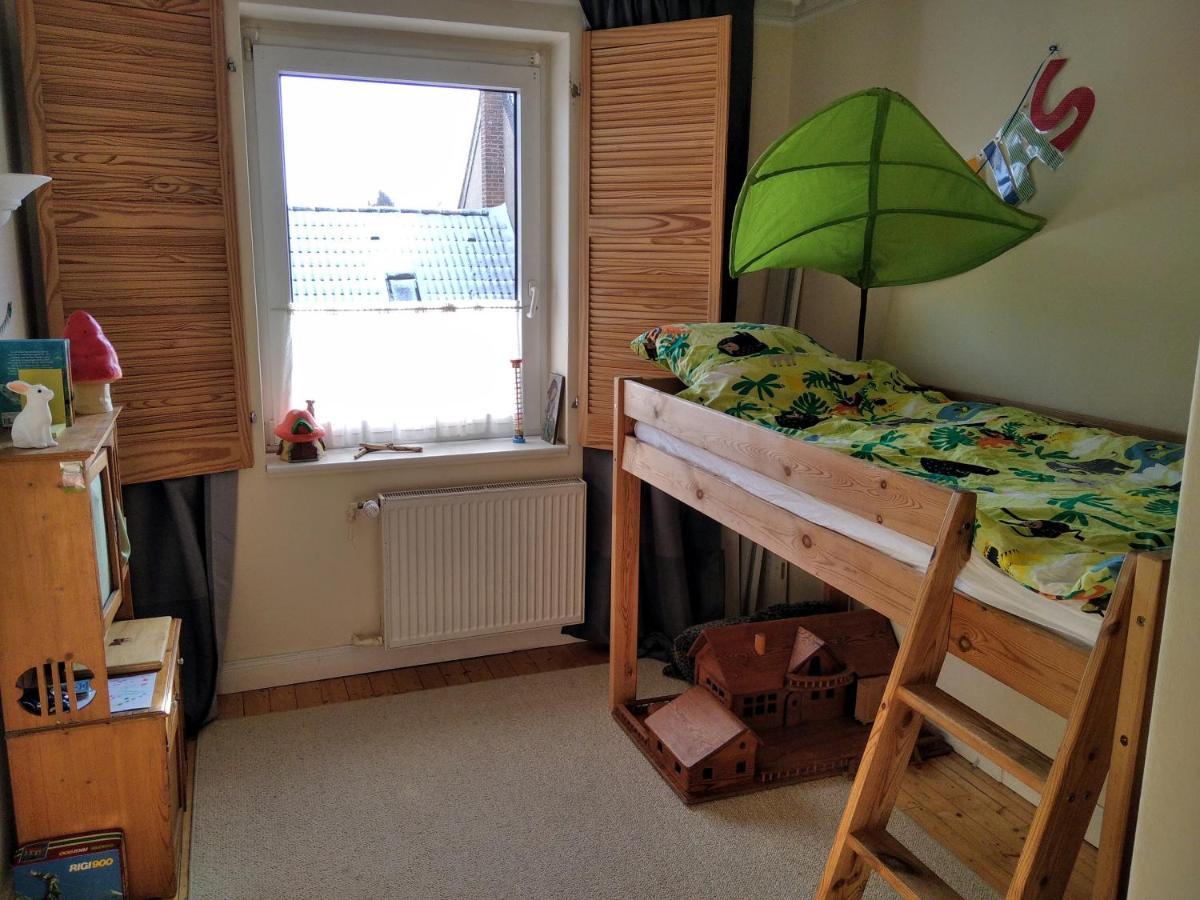 Gaestezimmer Mit Garten In Fischeln เครเฟลด์ ภายนอก รูปภาพ