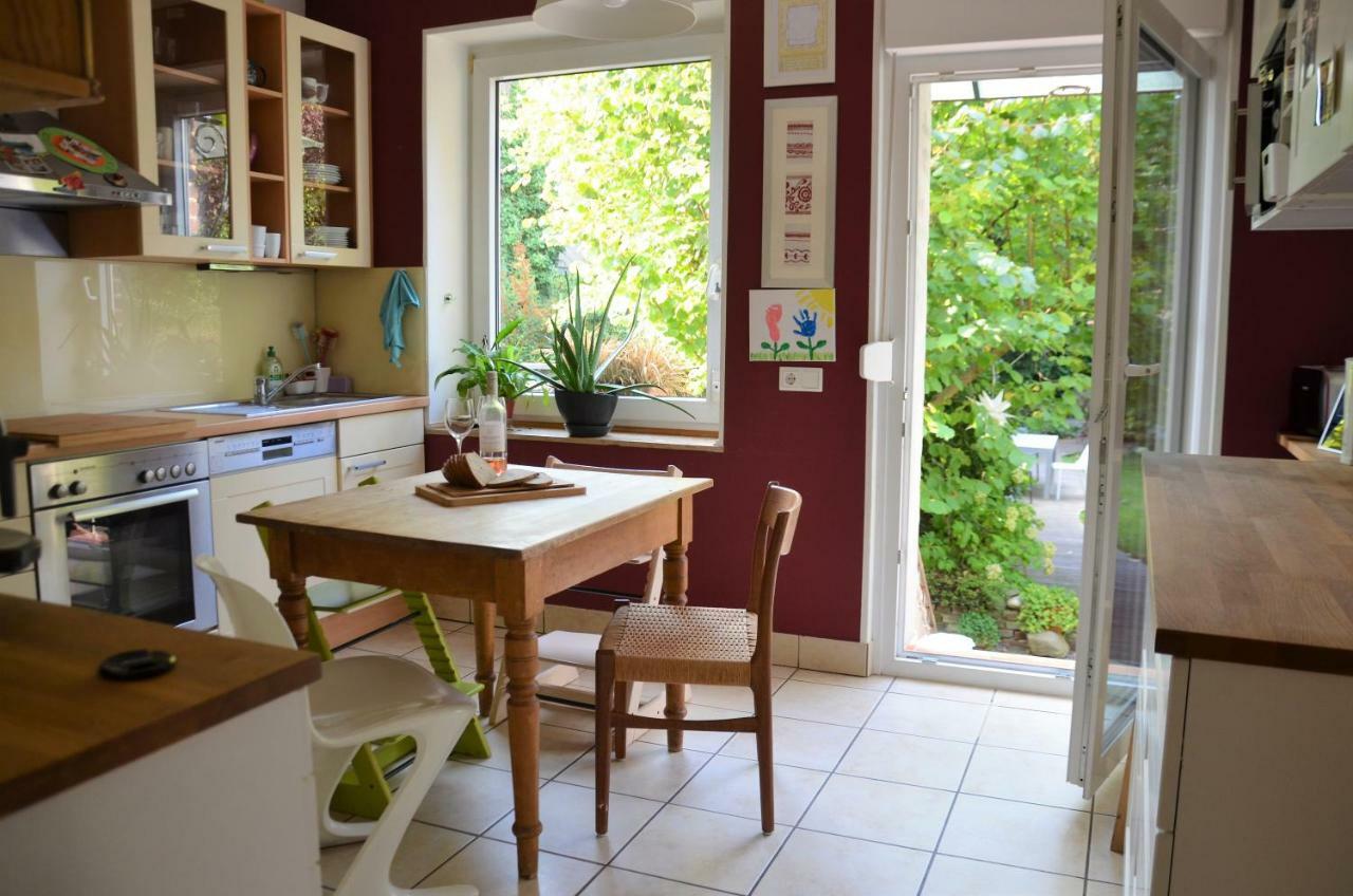 Gaestezimmer Mit Garten In Fischeln เครเฟลด์ ภายนอก รูปภาพ
