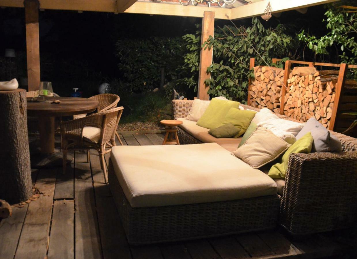 Gaestezimmer Mit Garten In Fischeln เครเฟลด์ ภายนอก รูปภาพ